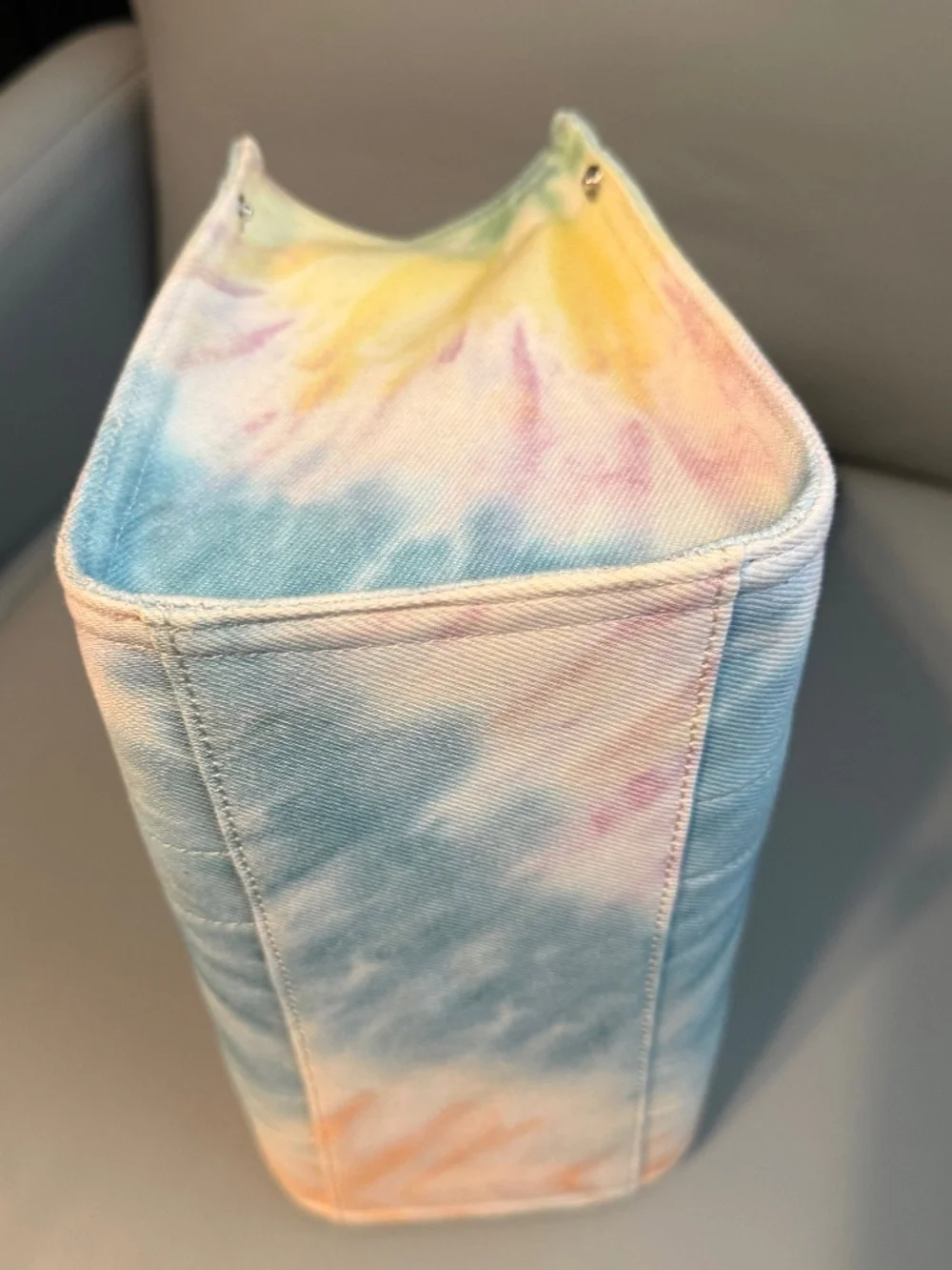 Coach Rainbow Cargo Tote 26 - Picture 7 of 11